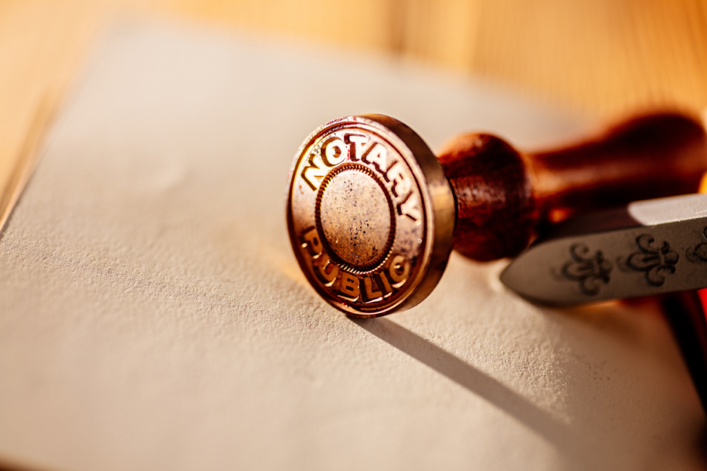 Reasons to Seek a Notary Service in Illinois